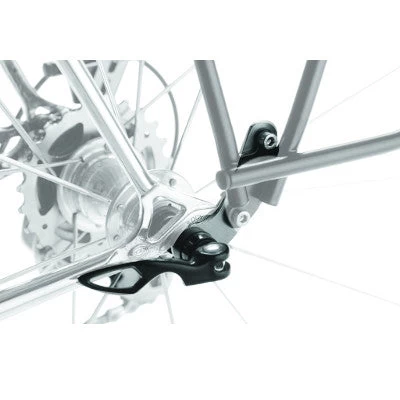 Adaptateur De Fixation Porte-bagage Sur Cadre Sans Oeillet Tubus 1 Adaptateur De Fixation Porte-bagage Sur Cadre Sans Oeillet Tubus