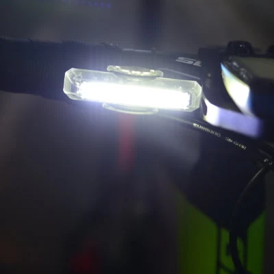 Éclairage Vélo Avant Rechargeable USB Ultratorch Slimline Oxford 3 Éclairage Vélo Avant Rechargeable USB Ultratorch Slimline Oxford – Image 3