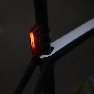 Phare Arrière Vélo Rechargeable USB Slimline Ultratorch Oxford 4 Phare Arrière Vélo Rechargeable USB Slimline Ultratorch Oxford – Image 4