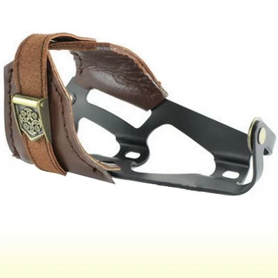 Point Porte Bidon Vintage Avec Lanière En Cuir 2 Point Porte Bidon Vintage Avec Lanière En Cuir – Image 2